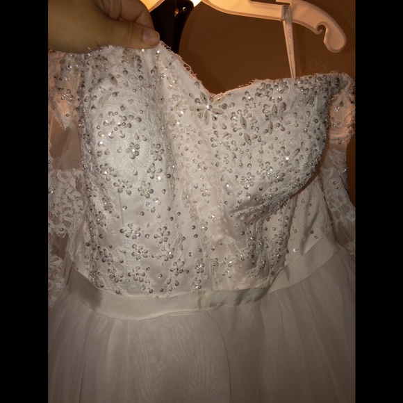 Oleg Cassini organza 3/4 sleeve wedding dress - Picture 5 of 8